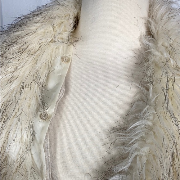 The limited removable collard faux fur sweater - Picture 8 of 16